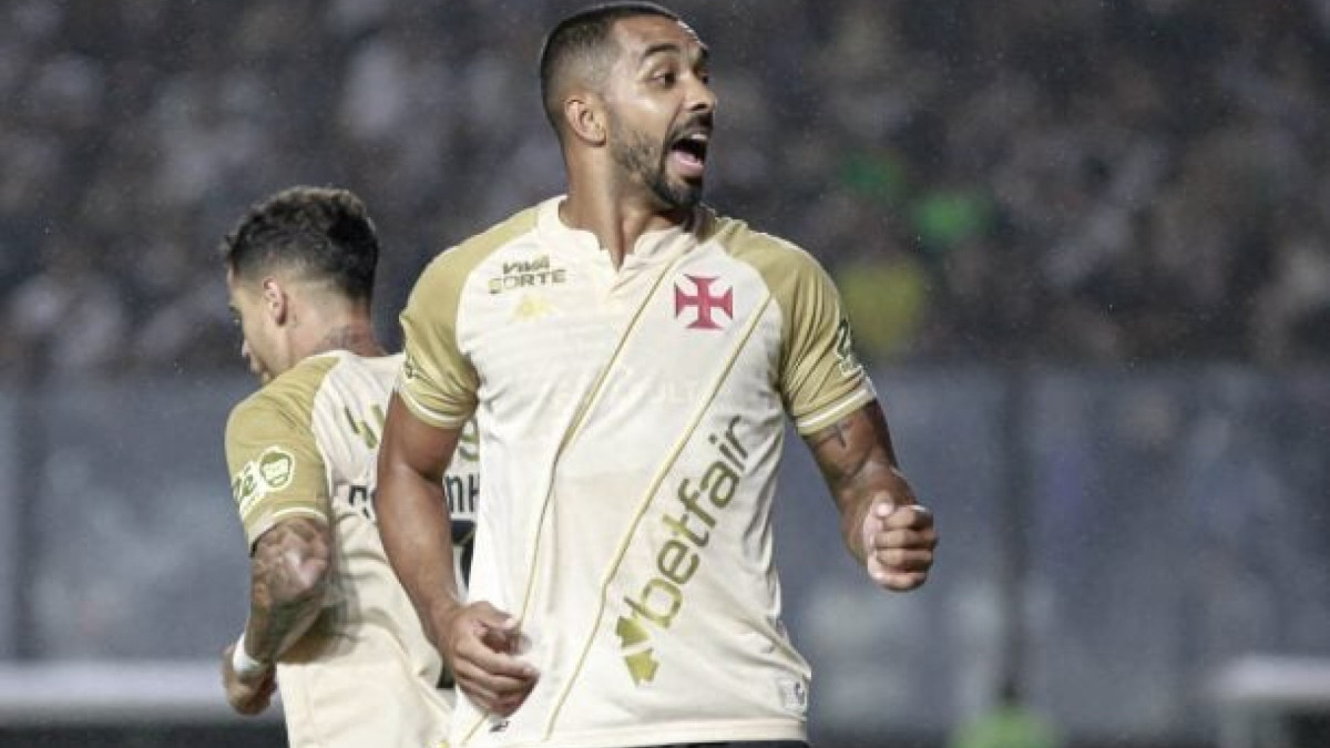 Cruz-Maltino define valor para negociar o lateral-direito, um dos destaques da equipe na temporada, mas não pretende se desfazer do atleta