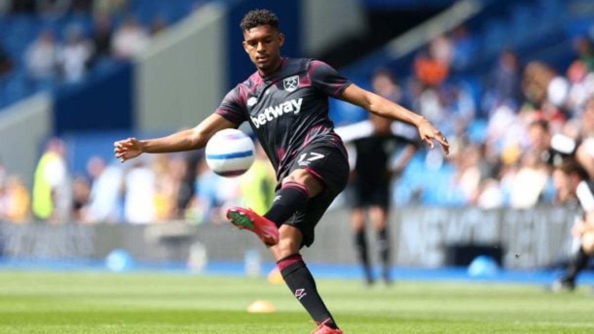 Luis Guilherme aparece no radar do Leão. Saiba quanto os portugueses oferecem pelo garoto prestes a fazer 20 anos 