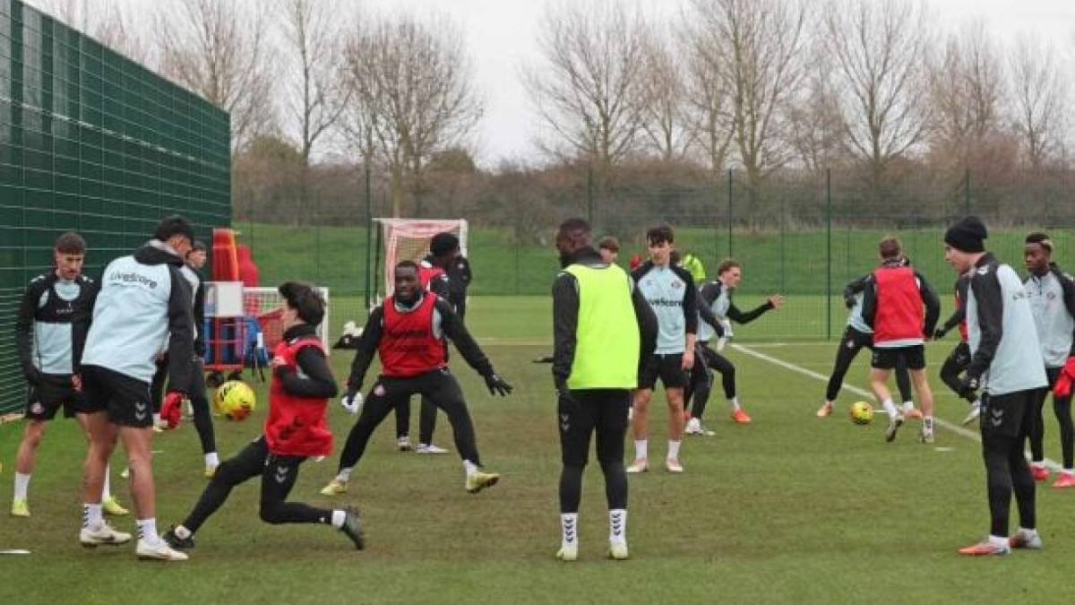 Equipes entram em campo pela primeira vez em 2026 nesta quinta-feira (1), às 17h (de Brasília), pela 19ª rodada da Premier League