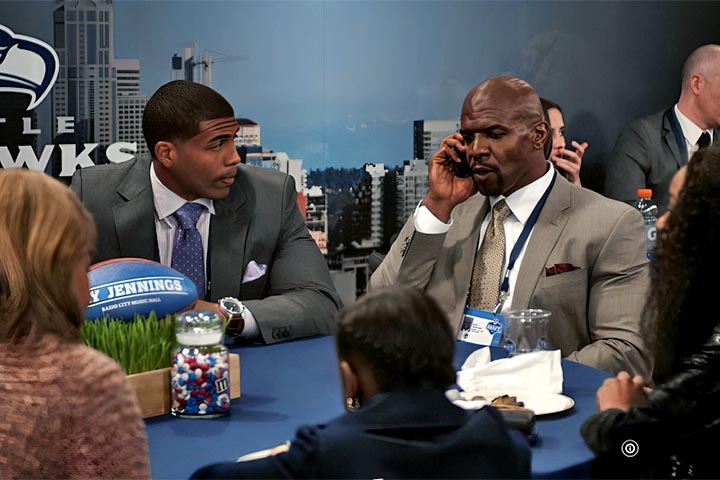 Em A Grande Escolha (Draft Day), Terry Crews interpreta Earl Jennings, um dos jogadores avaliados pelo gerente geral do time de futebol americano, Sonny Weaver Jr., no dia do draft. 