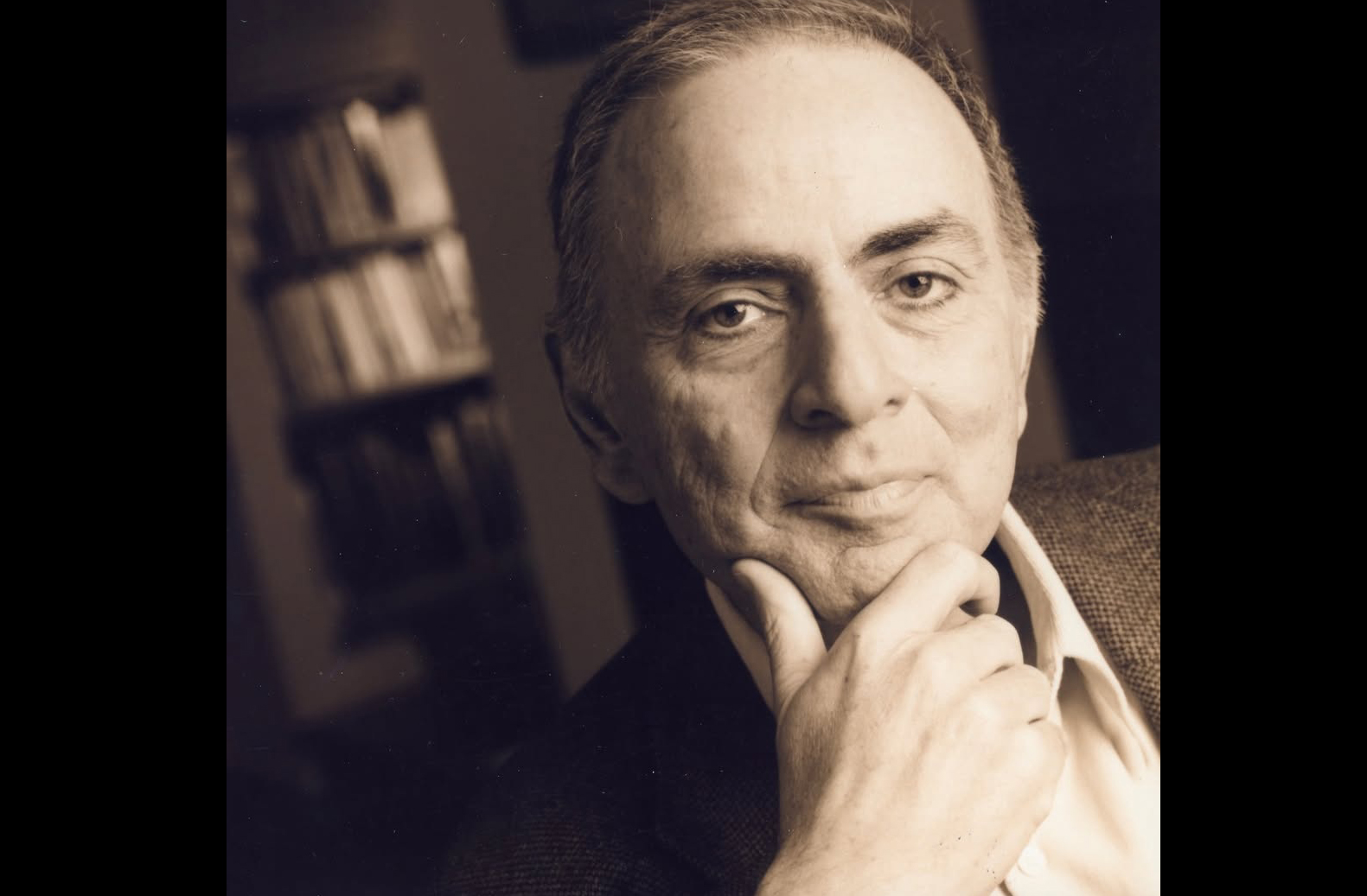 Carl Sagan morreu em 20/12/1996, aos 62 anos. Ele deixou um legado que une ciência e imaginação. Sua obra continua inspirando cientistas, educadores e curiosos a explorar o universo com mente aberta e coração inquieto.