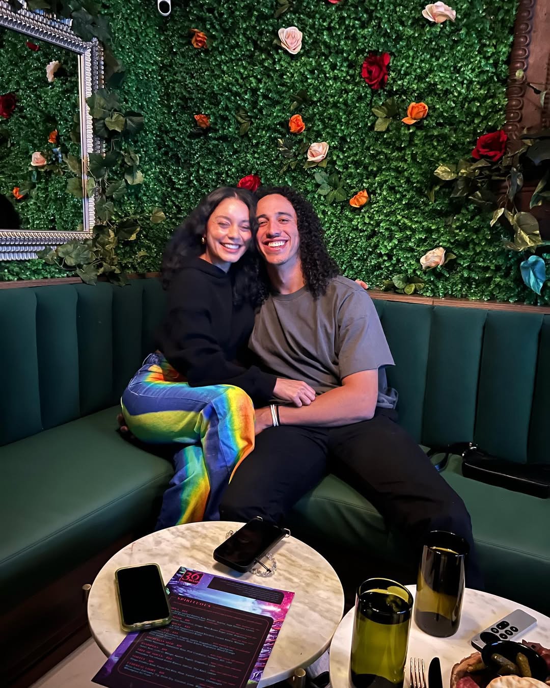 Vanessa é casada com o ex-jogador de beisebol Cole Tucker, com quem se relaciona desde 2020 e oficializou a união em 2023, em uma cerimônia reservada no México. Os dois se conheceram em um grupo de meditação no Zoom, e Vanessa revelou que tomou a iniciativa ao enviar uma mensagem para ele.
