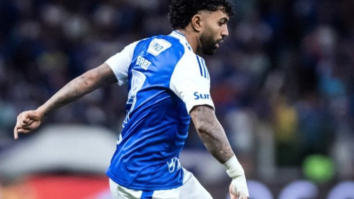 Atacante terá vínculo com o Peixe até o fim de 2026 e não vai se reapresentar no Cruzeiro, no começo do ano