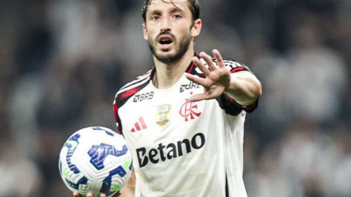 Time argentino aceita contraproposta do Fla e contratará lateral-esquerdo uruguaio por empréstimo com obrigação de compra