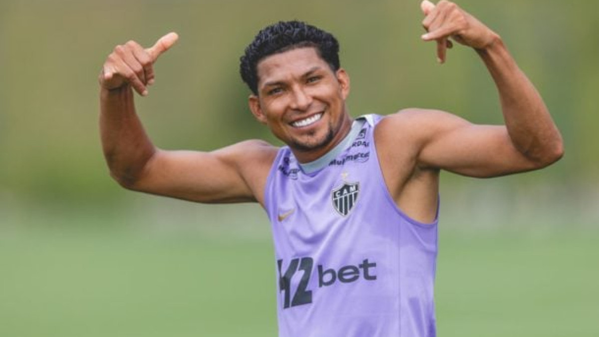 Atacante se reapresentou normalmente ao Galo e disse não saber de nenhuma possibilidade de negociação