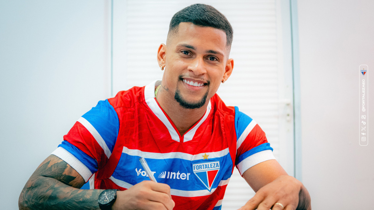 Contratado pelo Fortaleza, Mailton chegou nesta sexta-feira, 2, ao Pici