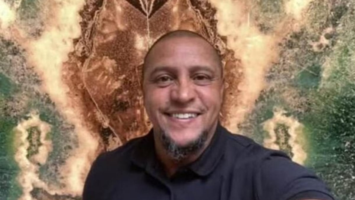 Ex-lateral da Seleção Brasileira esteve no hospital para um check-up de rotina e precisou de uma angioplastia