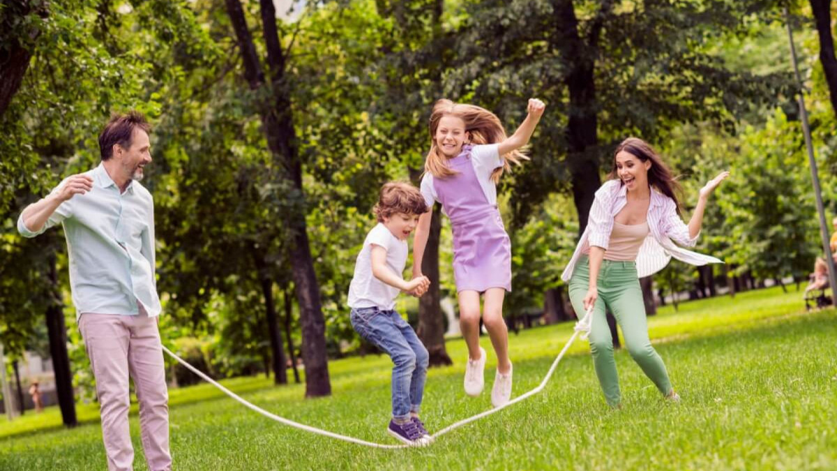 Férias sem excesso de telas: como equilibrar diversão e bem-estar infantil