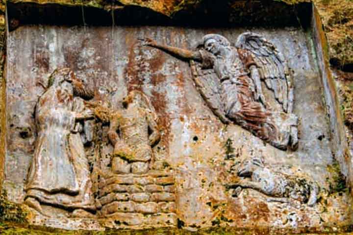 Apesar de não ser oficialmente tombado, o paredão é reconhecido pela comunidade como um símbolo cultural do município de Orleans.
