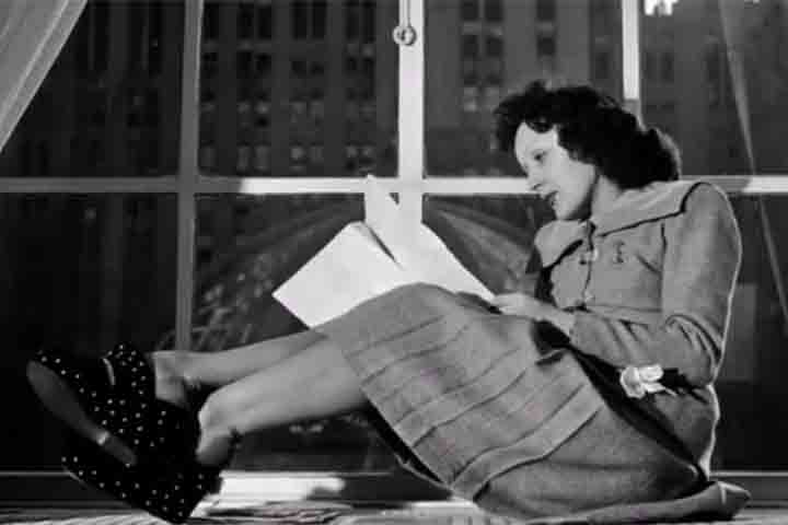 Mas o destino traria um novo golpe. Pouco tempo depois, Leplée foi assassinado, e Piaf chegou a ser acusada de envolvimento no crime. Absolvida, viu sua imagem abalada no período.
