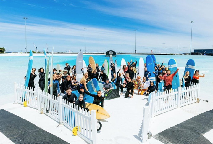 Foi a primeira Wavegarden com tecnologia The Cove construída no mundo. De acordo com a empresa, a piscina pode liberar 1000 ondas de até 2 metros a cada hora.