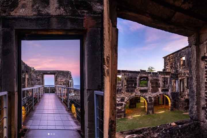 O ingresso custa R$ 30 (inteira) e R$ 15 (meia), sendo gratuito para moradores de Mata de São João e crianças de até cinco anos.