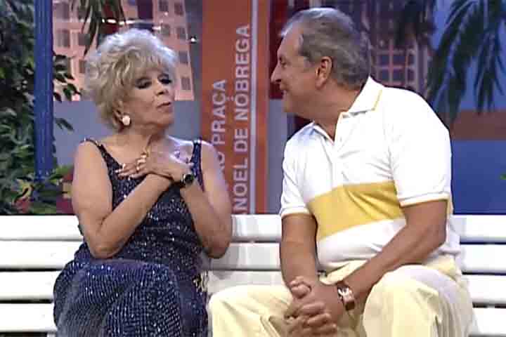 Nos anos 2000, já consagrada, ela ainda se aventurou em um programa próprio, que durou pouco tempo. Em seguida, passou a integrar o elenco fixo de “A Praça É Nossa”, no SBT, ao lado de Carlos Alberto de Nóbrega, onde conquistou uma nova geração de espectadores. 
