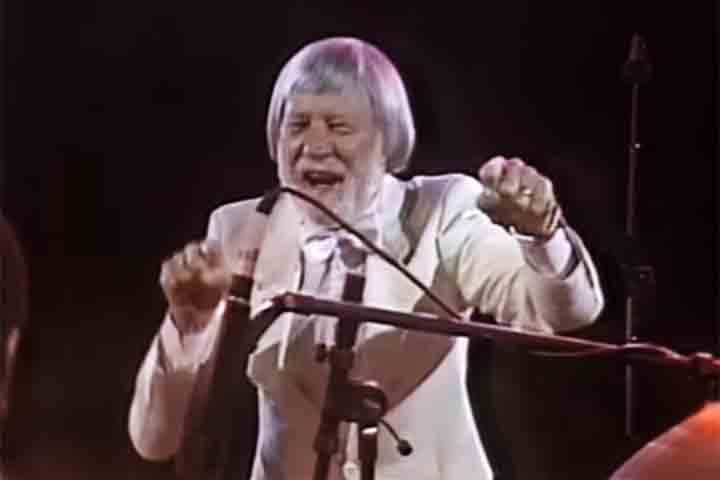 Entre seus trabalhos mais emblemáticos estão “Somewhere My Love” (1966), cuja faixa-título, tema do filme “Doutor Jivago”, lhe rendeu um prêmio Grammy -, “Concert in Rhythm”, “The Happy Sound of Ray Conniff” e “The Ray Conniff Singers”. 
