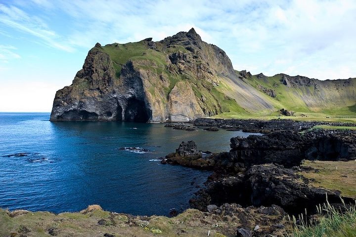 Chamada de Elephant Rock, essa formação natural fica na ilha de Heimaey, no arquipélago vulcânico de Vestmannaeyjar. 
