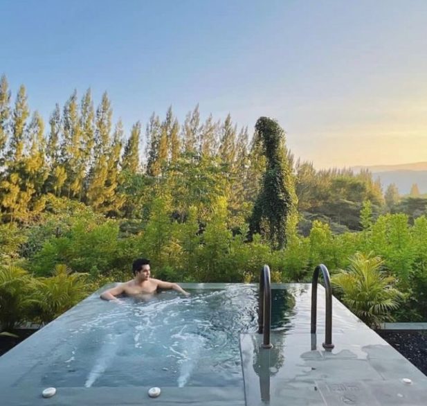 Além de contar com suítes de luxo, os vagões também têm com um clube para crianças, um spa e três restaurantes.