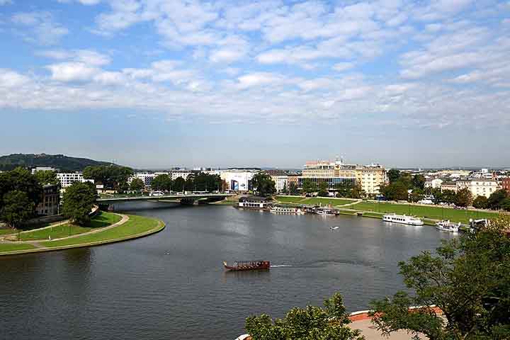 O rio Vístula, onde foram encontrados os tesouros, é o maior e mais importante da Polônia, com cerca de 1.047 quilômetros de extensão.