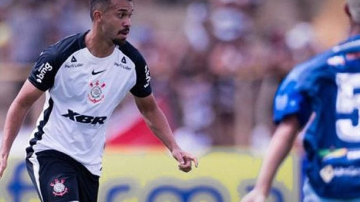Matheus salva o Timãozinho com grandes defesas e vê camisa 9 balançar a rede aos 36 minutos do segundo tempo para garantir os três pontos