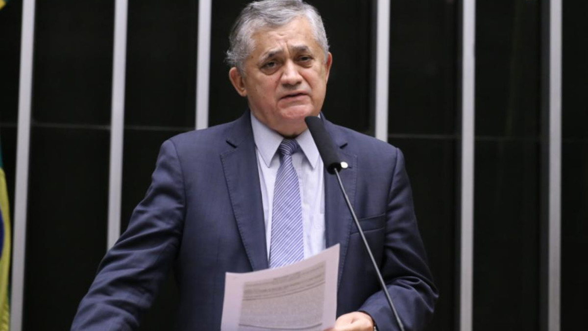 Deputado federal e líder do Governo Lula, José Guimarães (PT)