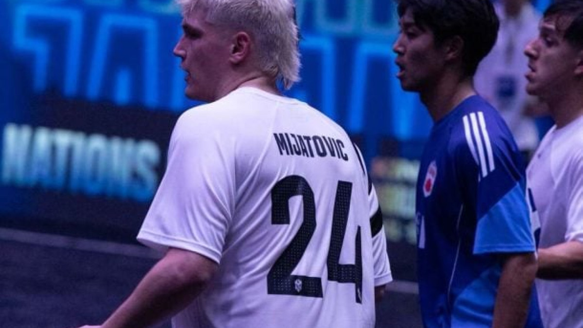 Com hat-trick do atacante Bancells, norte-americanos vencem bem e iniciam competição de forma positiva