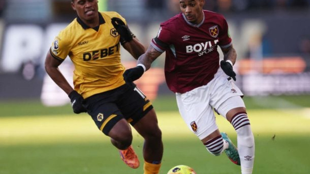 Apesar do triunfo por 3 a 0 em seus domínios, time dos brasileiros André e João Gomes permanece na lanterna, com apenas seis pontos