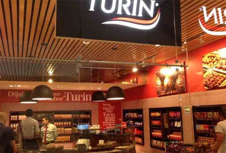 O Café Fiorio é um das mais antigos e tradicionais da cidade e faz um sorvete sabor “gianduia” imbatível. Além diss0, apresenta a Bicerin, reconhecida como a bebida tradicional do Piemonte, que é composta de somente três ingredientes: café, chocolate e creme de leite.