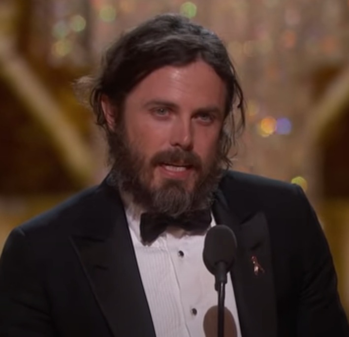 Em 2017, Casey Affleck acabou levando o prêmio, causando surpresa geral. Foi pelo filme Manchester à Beira-Mar. O favorito naquela disputa era Denzel Washington. Também concorriam Andrew Garfield, Ryan Gosling e Viggo Mortensen. Concorrência de peso!