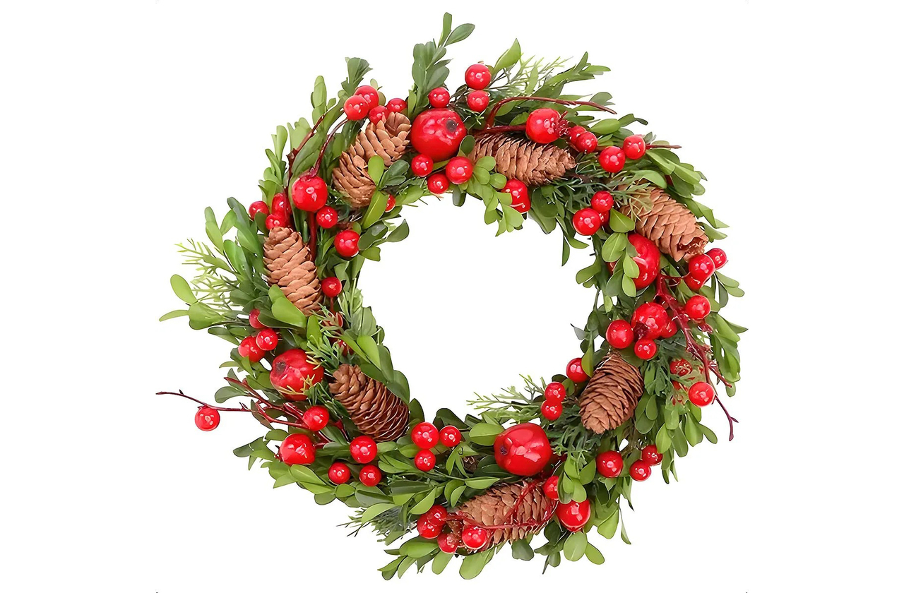 O formato circular da guirlanda remete ao ciclo da vida, à eternidade e ao renascimento. Cada elemento natural usado, como folhas, frutos ou flores, reforçava mensagens de prosperidade e proteção. Ao ser colocada em portas, representava um escudo contra energias negativas e um convite à hospitalidade e ao convívio.