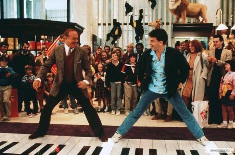 Já em 1988, Hanks foi indicado ao Oscar pela primeira vez pelo desempenho na comédia Quero ser Grande, na qual vive um garoto que fica com aparência de adulto. 