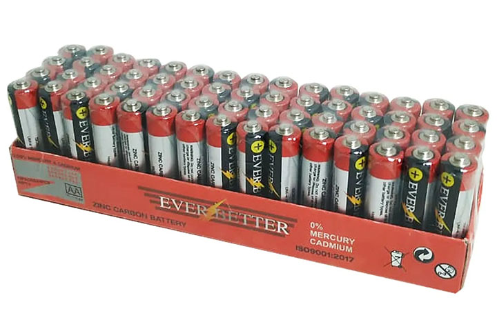 As pilhas são dispositivos que convertem energia química em energia elétrica através de reações de oxidorredução, sendo essenciais para o funcionamento de inúmeros aparelhos eletrônicos portáteis.