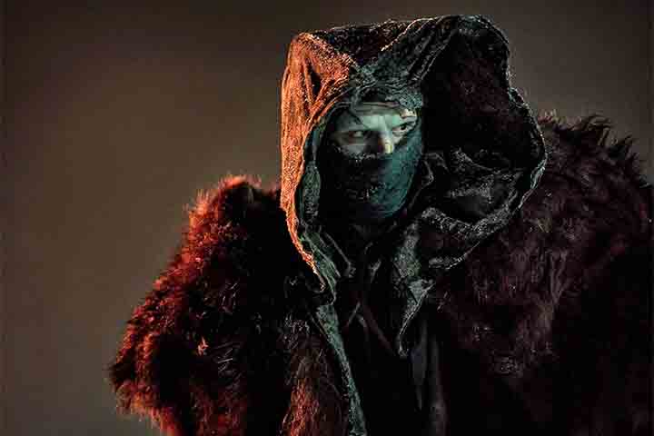 “Tive uma ótima ideia de estudar butô, uma forma de dança japonesa conhecida por seus temas de morte. É uma espécie de reanimação de um cadáver, o que foi uma maneira útil de entrar no meu próprio corpo”, declarou Elordi a jornalistas na sede da Netflix, em Los Angeles. 
