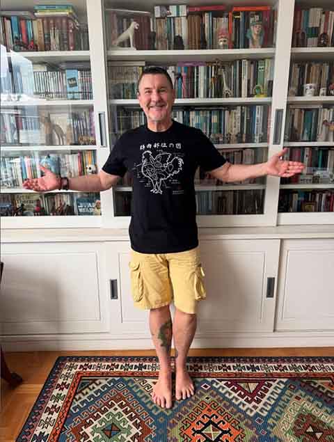 Em 2024, aos 62 anos, ele contou aos seguidores que mantém a forma com academia e com cuidados alimentares: “Estou comendo menos carne e tendo uma alimentação mais balanceada”. 


