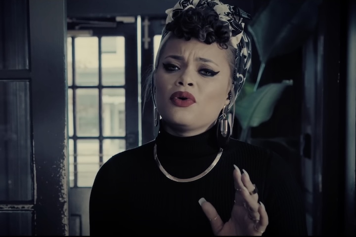 A música se tornou um hino de superação e resistência, sendo usada em campanhas sociais e apresentações inspiradoras.