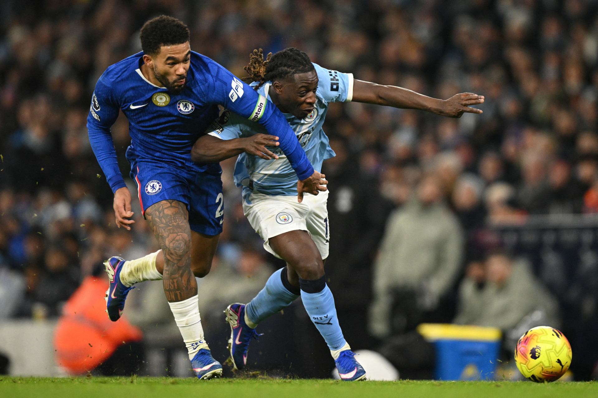 Jogo foi marcado pelo equilíbrio (Foto: OLI SCARFF / AFP)