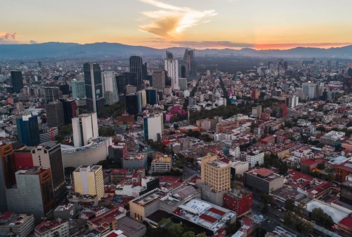 Cidade do México, México (30º lugar): A capital mexicana, reconhecida por sua poderosa força cultural e história milenar, lidera entre as latino-americanas no ranking. 