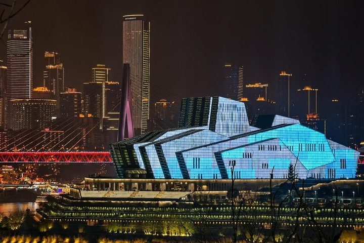 Isso fez com que o fluxo de turistas desse um salto de 245% na primeira metade de 2025.