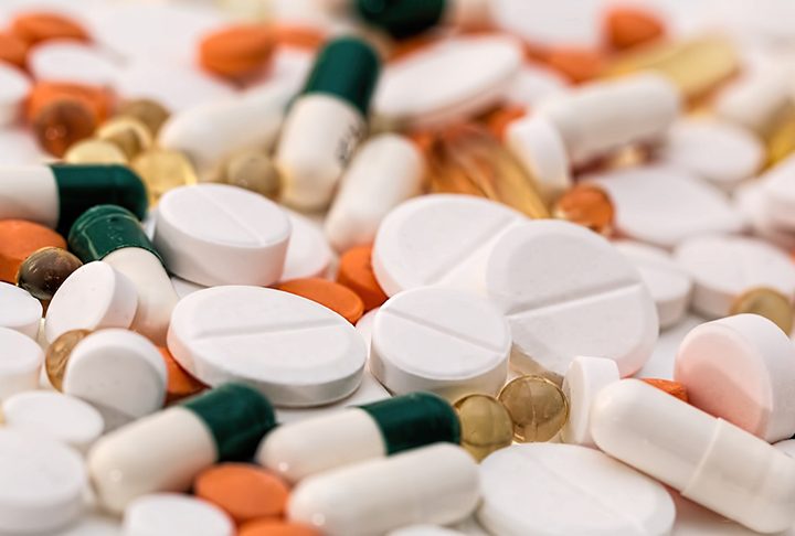 Essa situação força o uso de antibióticos caros e de difícil acesso, chamados de de última linha, sobretudo em regiões mais pobres.