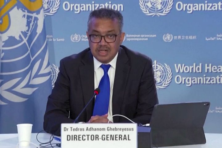 “A resistência antimicrobiana está superando os avanços da medicina moderna, ameaçando a saúde das famílias em todo o mundo, disse o diretor-geral da OMS, Tedros Adhanom Ghebreyesus.