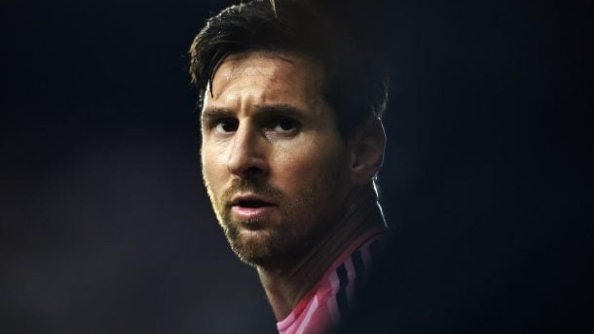 Ídolo do Barcelona, argentino também superou nomes como Ronaldo Fenômeno e Zidane em lista final do astro eternizado na história merengue