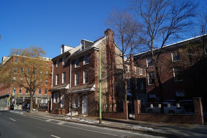 Mesmo após a mudança da família de Ryan para outra região, o contato não se perdeu; ao contrário, tornou-se ainda mais próximo, já que Bill lecionava em uma escola de ensino fundamental nas proximidades.