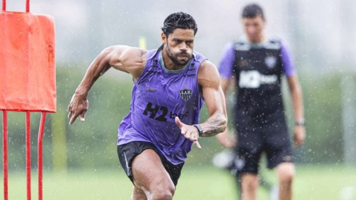 Em coletiva, CSO do Atlético tratou com normalidade interesse de outros clubes e garante que projeto para Hulk é por sonho de permanência