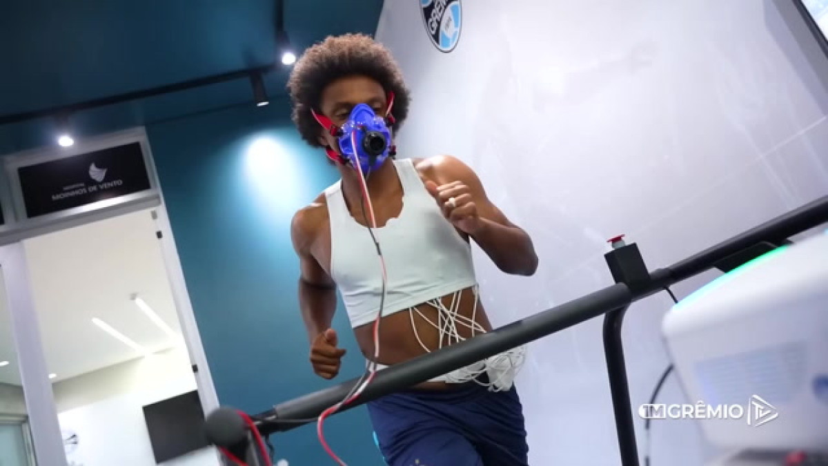 Elenco do Grêmio realiza testes físicos durante a pré-temporada