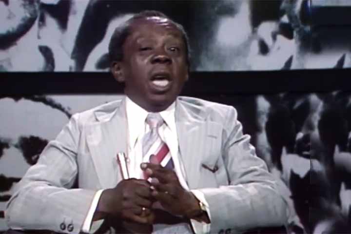 Em 26 de novembro de 1993, aos 78 anos, Grande Otelo morreu após sofrer um infarto ao desembarcar no aeroporto Charles de Gaulle, na França, onde participaria de homenagens ao cinema negro. Seu corpo foi trasladado ao Brasil e enterrado em Uberlândia, sua terra natal, onde admiradores prestaram homenagens finais.
