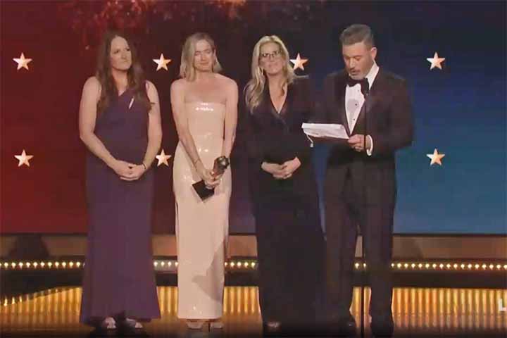 O apresentador Jimmy Kimmel venceu o prêmio de melhor programa de talk show no Critics Choice Awards com o “Jimmy Kimmel Live!”. A cerimônia aconteceu no dia 4 de janeiro de 2026, em Santa Mônica, no estado americano da Califórnia. 
