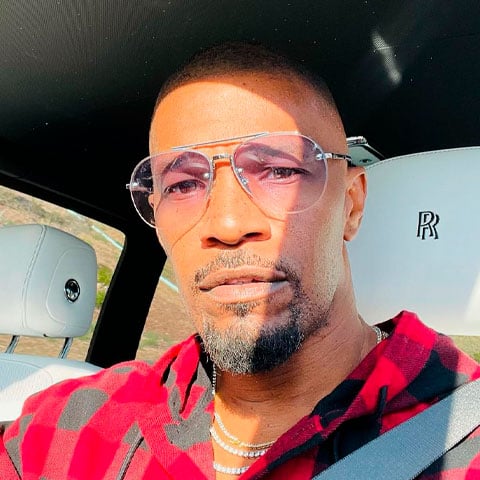 Jamie Foxx — Durante entrevista coletiva no Rio de Janeiro para divulgar o filme Rio, o ator brincou dizendo que só conhecia o Brasil por “sites que não posso dizer o nome”, em alusão a conteúdos adultos. A piada foi vista como de mau gosto e gerou desconforto entre jornalistas brasileiros presentes.