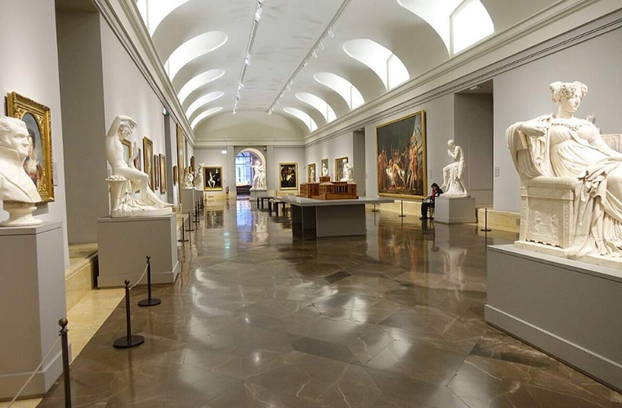 Após várias expansões e reformas, incluindo a ampliação projetada por Rafael Moneo em 2007, o museu se consolidou como uma das pinacotecas mais completas do mundo.