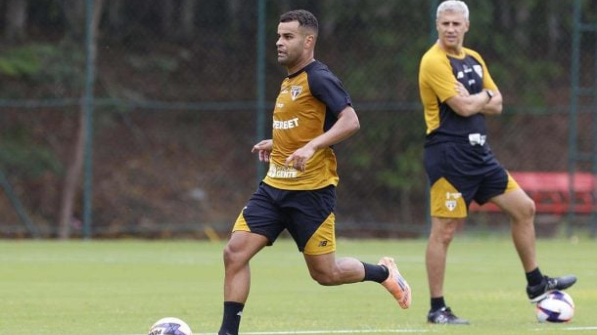 Diretoria alvinegra chegou a fazer consulta pelo volante junto ao seu staff. Jogador tem o aval de Dorival Júnior