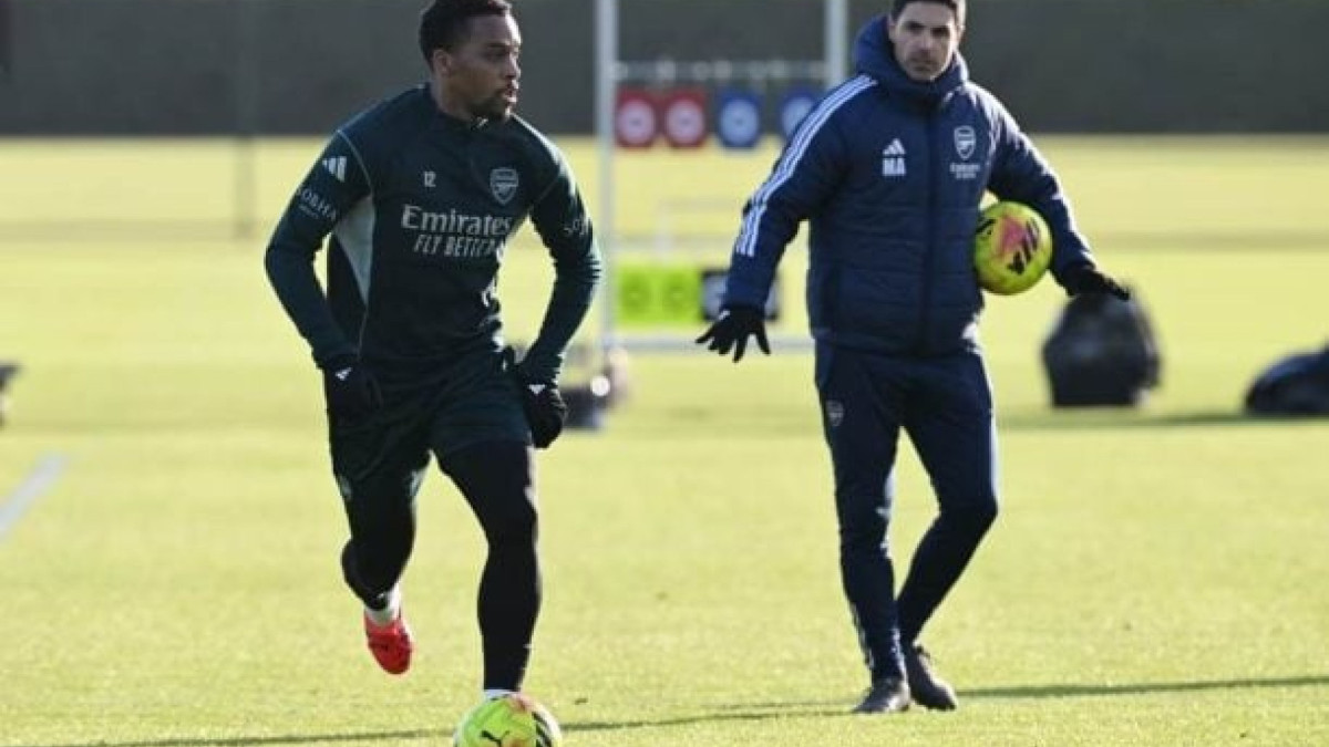 Clássico entre gigantes do futebol inglês é válido pela 21ª rodada da Premier League 2025/26