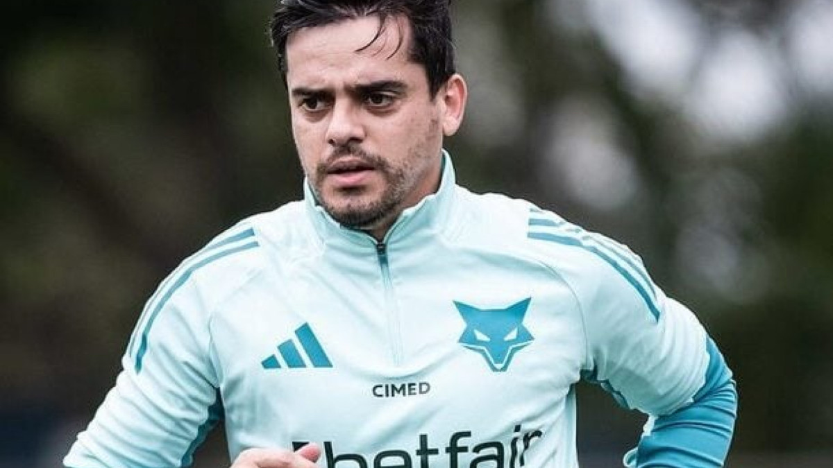 Lateral-direito é o terceiro reforço da Raposa para a temporada 2026