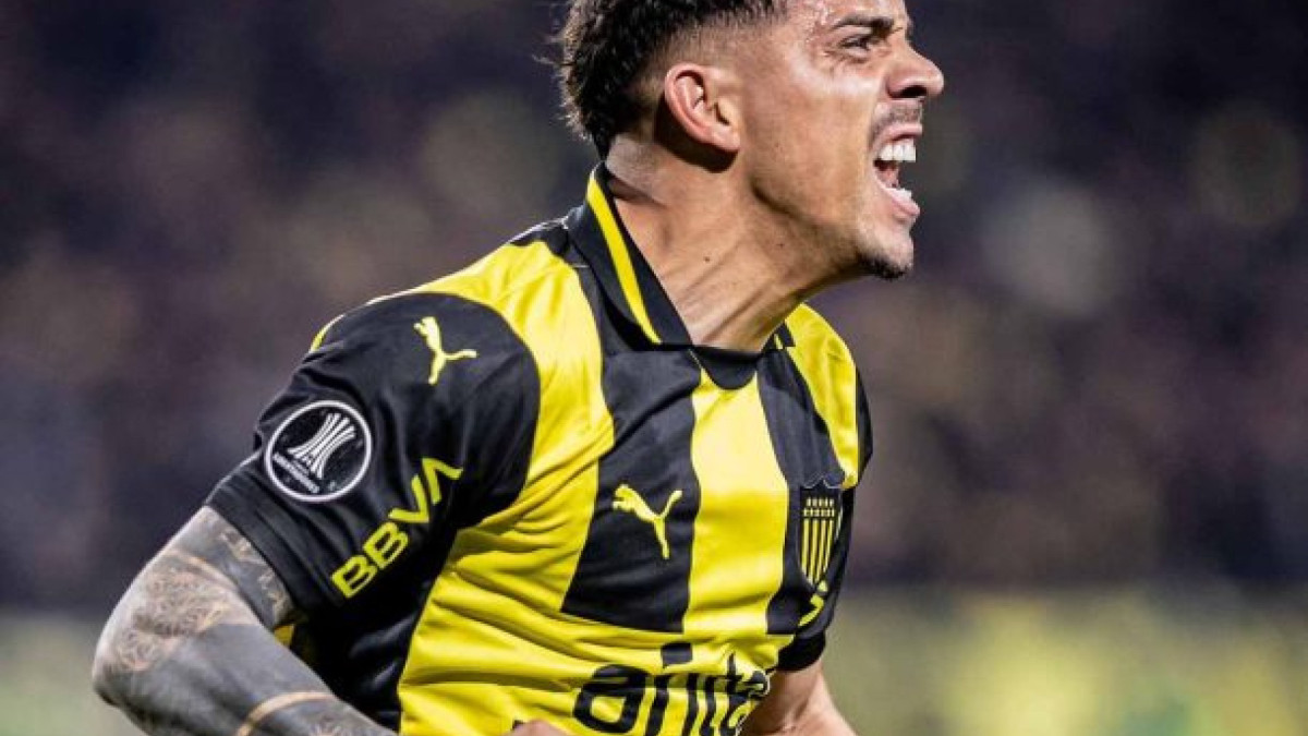 Meia sofreu grave lesão no tendão de Aquiles